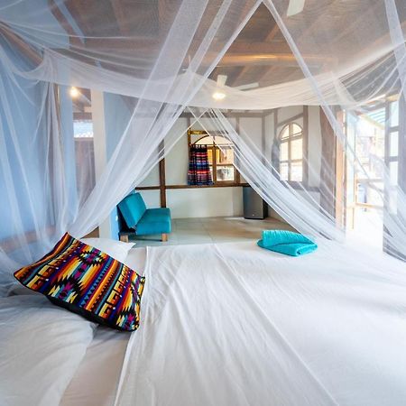 Casa Del Sol Hostel Montanita Ngoại thất bức ảnh