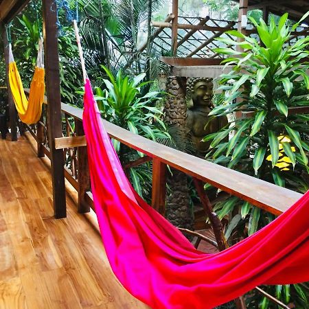 Casa Del Sol Hostel Montanita Ngoại thất bức ảnh